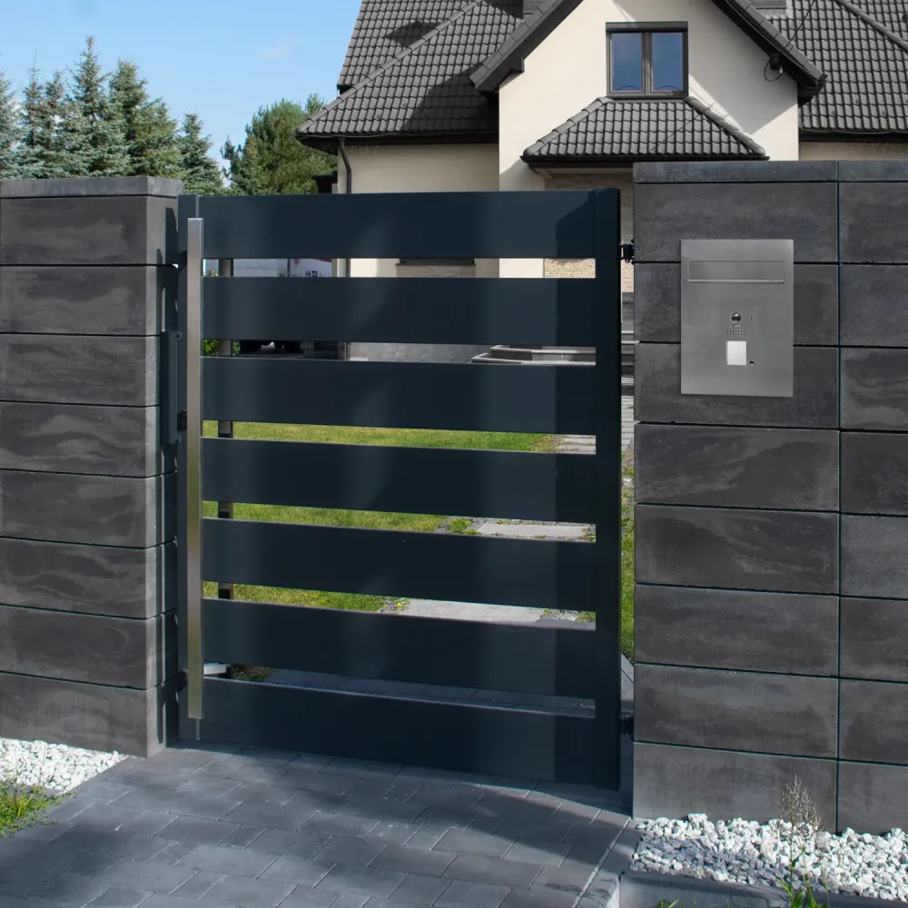 Mała skrzynka na listy z wideodomofonem i czytnikiem RFID SMVM DUO