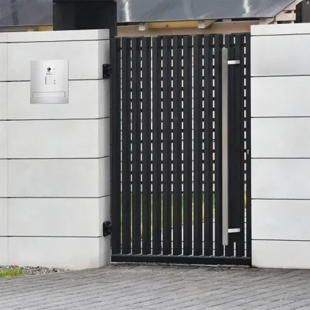 Duża skrzynka na listy z dwoma przyciskami, wideodomofonem i czytnikiem RFID SDVM DUO 2P