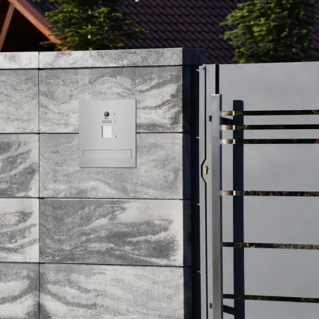 Duża skrzynka na listy z wideodomofonem i czytnikiem RFID SDVM DUO